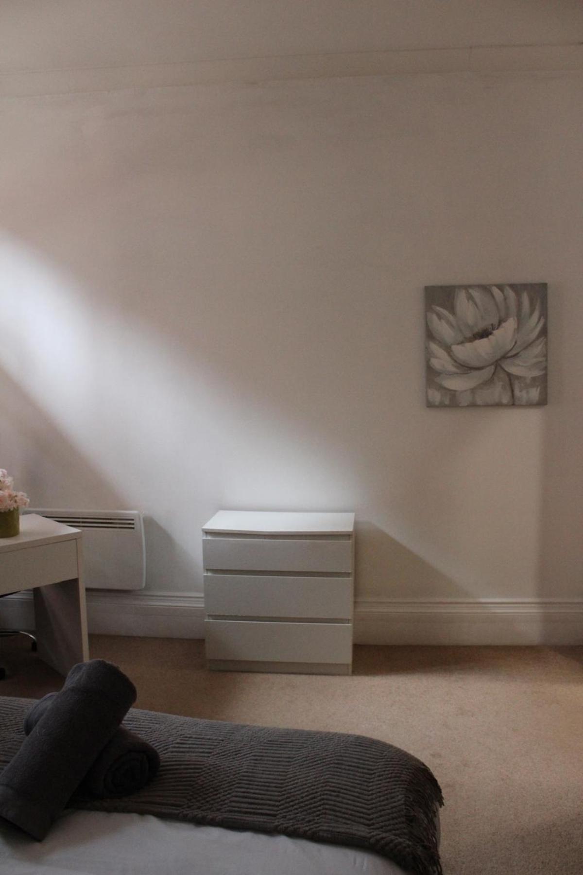 Spacious 2-bed 2-bath In Centre Birmingham